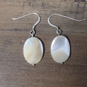 Vintage White Mother Of Pearl Sterling Silver 925 Oval Drop Dangle Earrings MOP
